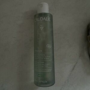 CAUDALIE
Vinopure Salicylic Acid Pore Minimizing Toner